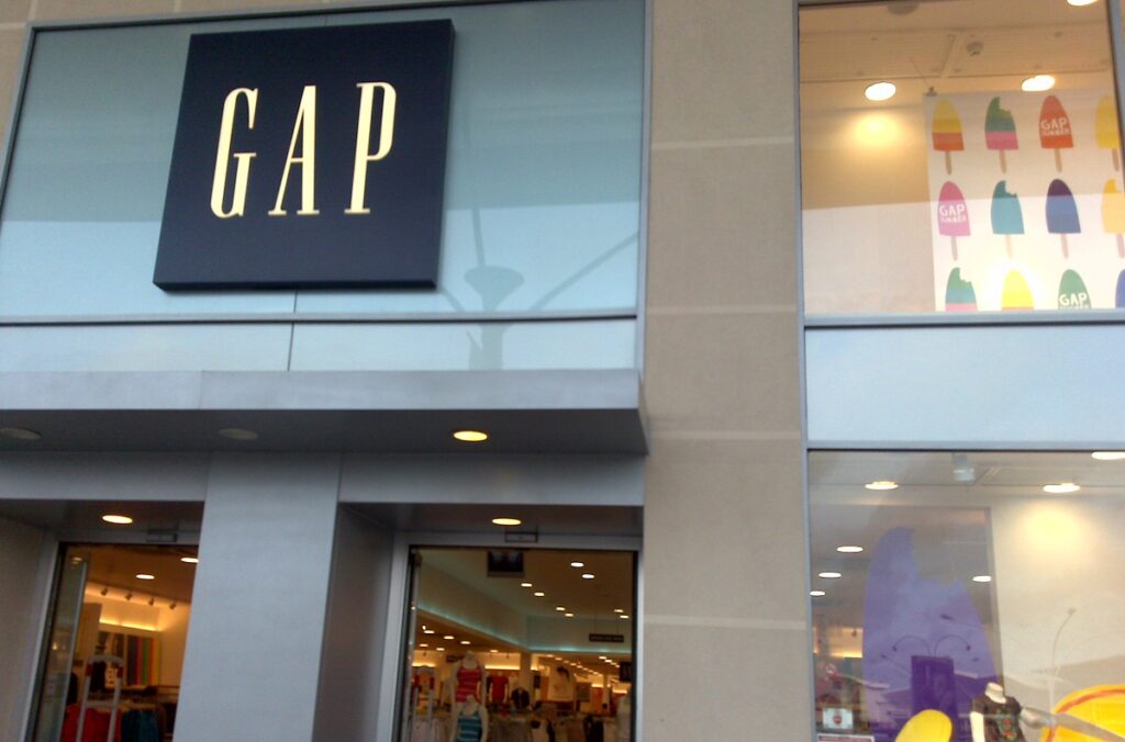 Le centre commercial et les magasins de Gap