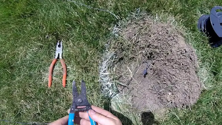 trouver une brèche dans une clôture invisible